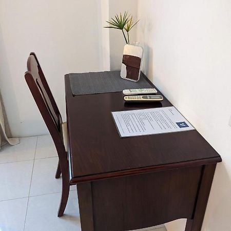 V At Panus Hotel Phanat Nikhom Ngoại thất bức ảnh